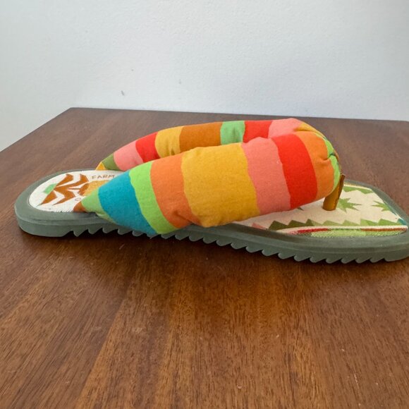 Farm Rio Pineapple Puffy Flip Flop Sandals NWT - Picture 3 of 11